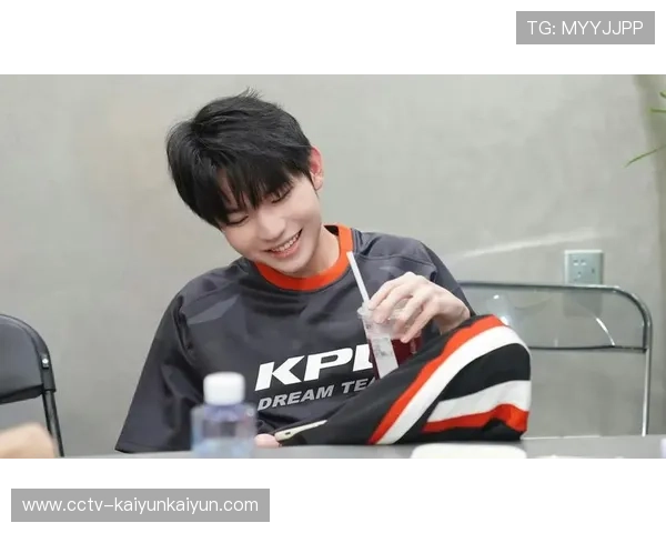 杭州LGD.NBW迎回九尾，试图改善中路表现